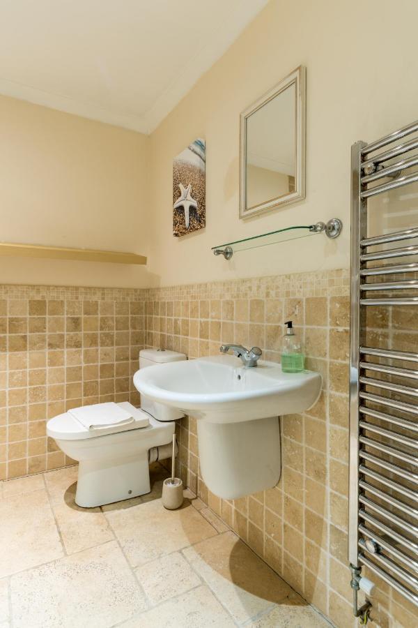 Old Town Apartments Swindon Exterior photo